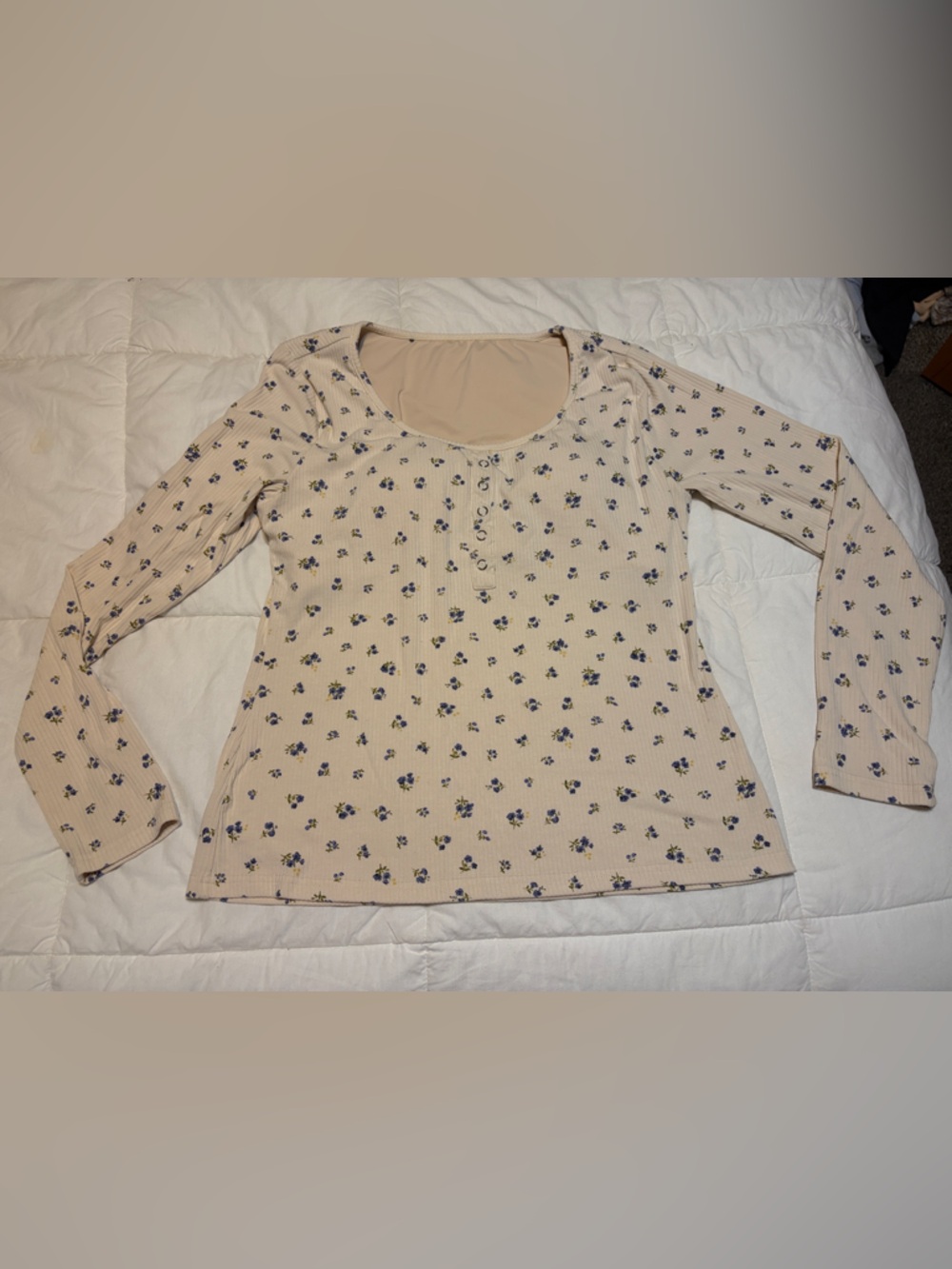 Ribbed Floral Long-Sleeve Top - Cream with Blue Flowers